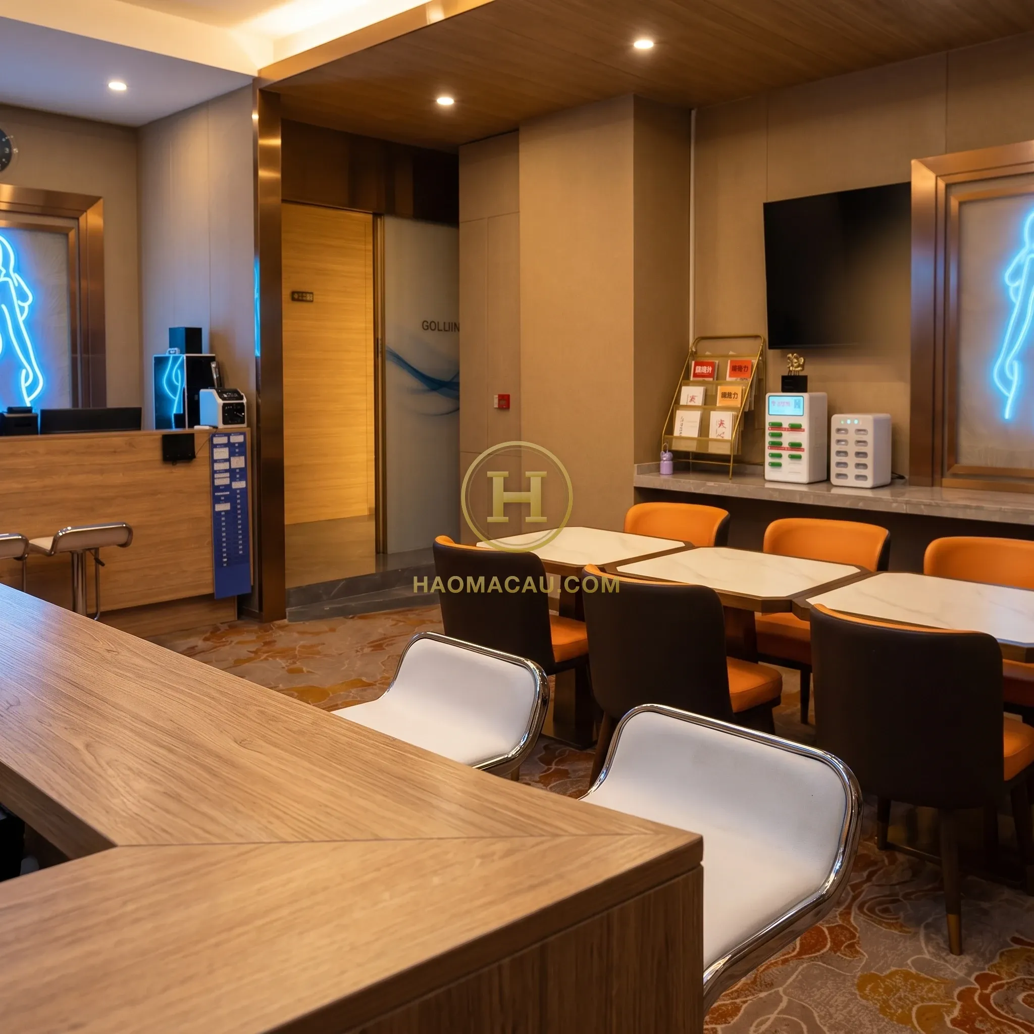 Golden Phoenix Sauna – Reception tea lounge